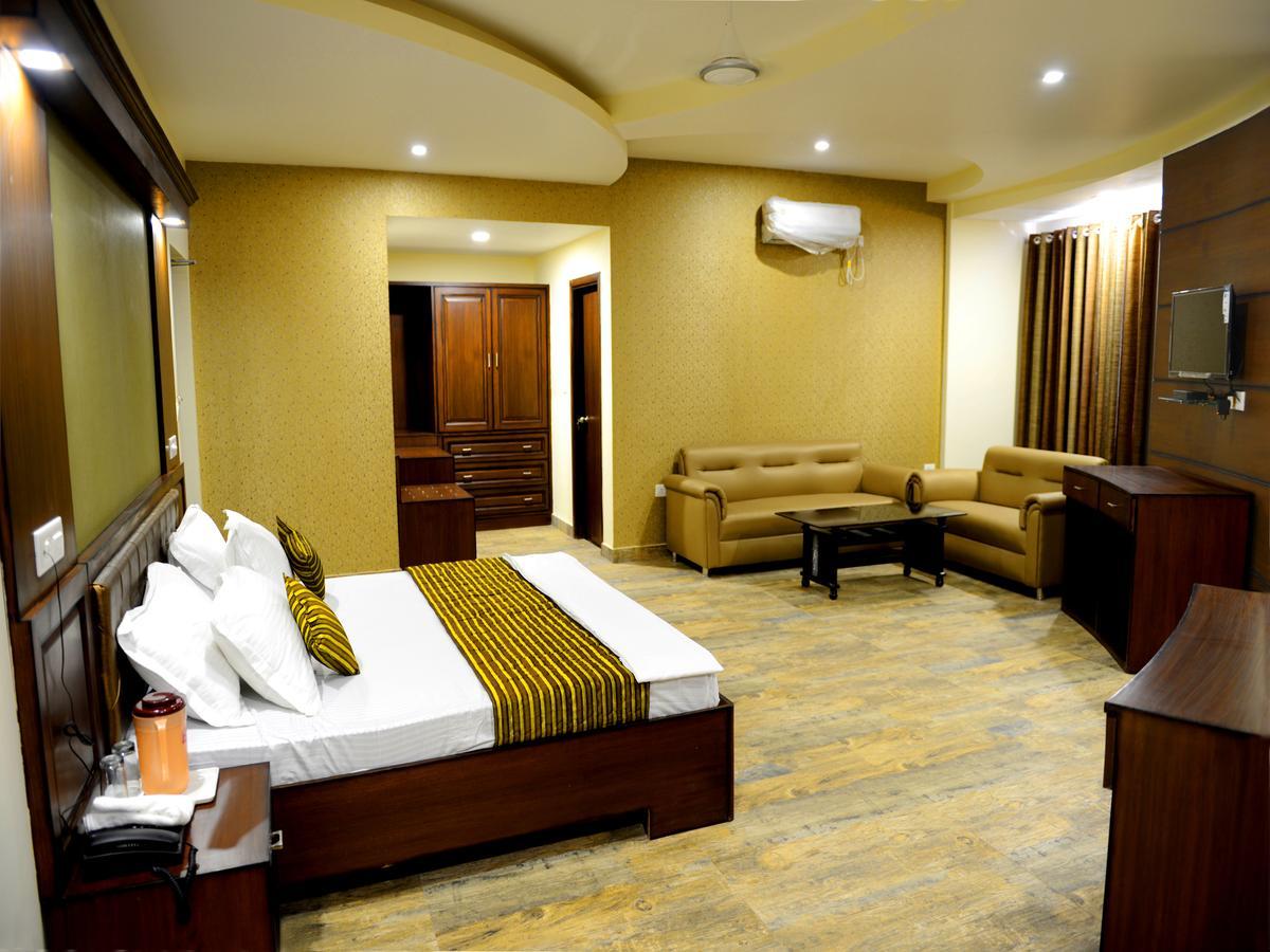 Anurag Hotel 格德拉 外观 照片